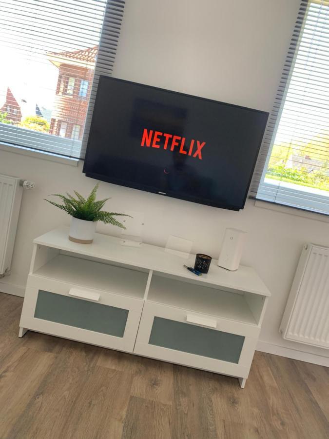 Feddersen Living Kernsanierte Ferienwohnungen - Gemuetlich - Netflix - Voll Ausgestattet - Zentral Brunsbuttel Exterior photo
